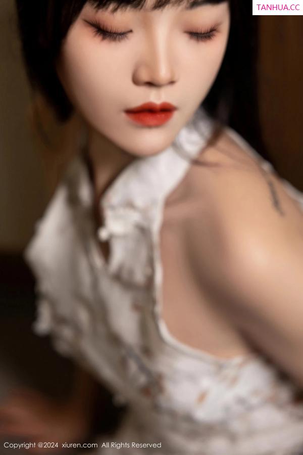   [XiuRen]高清写真图 2024.04.23 No.8434 唐安诺 性感美腿第52张图片